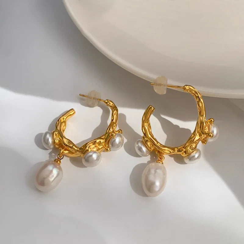 New Simple Light Luxury Niche Trend French Retro Baroque Freshwater Pearl Earrings Women's Fashion Elegant Metal Earringsjewelry